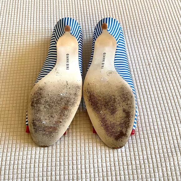 Gianni Bini Blue and White Striped Heels with Red Bow - Picture 6 of 6